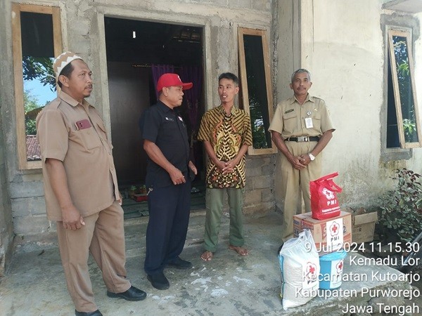 Penyaluran Bantuan dari PMI Kabupaten Purworejo