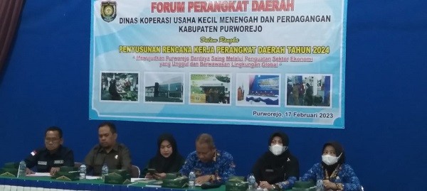 Camat Kutoarjo hadiri Forum OPD Dinas Koperasi Usaha Kecil Menengah dan Perdagangan