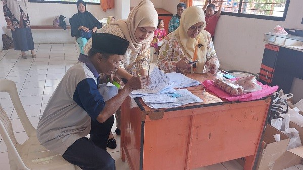 Monev Penyaluran Bantuan Cadangan Pangan Daging dan Telur Bagi Keluarga Resiko Stunting