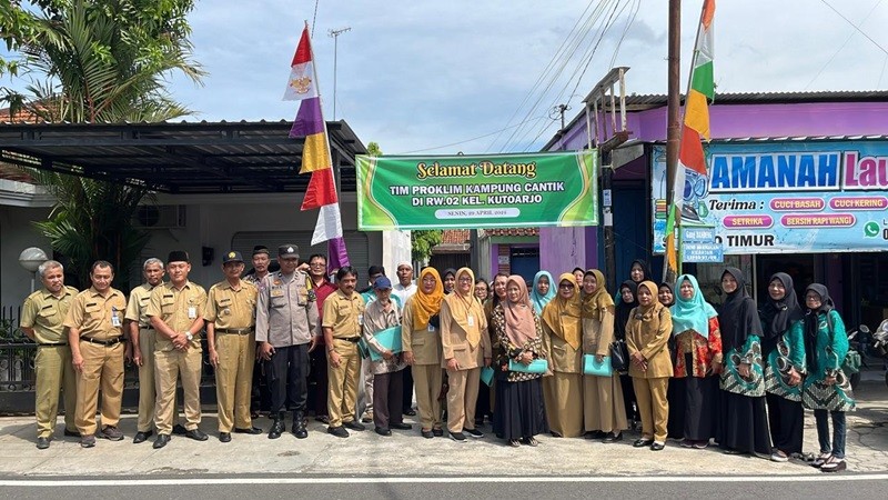 RW 02 Kelurahan Kutoarjo Ikuti Lomba Kampung Cantik